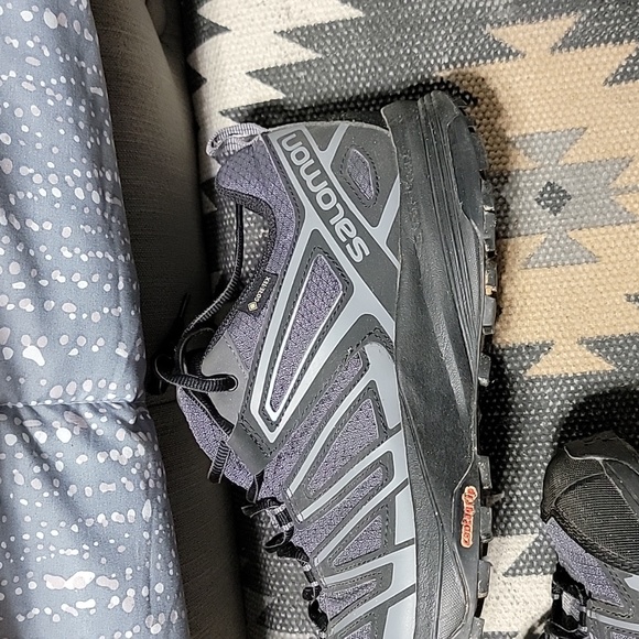 Salomon Low Hiking Boots main image 5